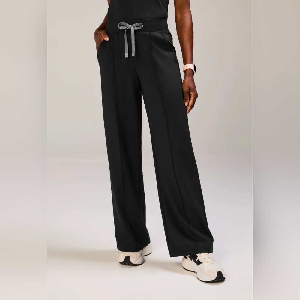 EUC High Waist Salina FORMx Wide Leg Scrub Pants Size XSP Medical Stylish Relax